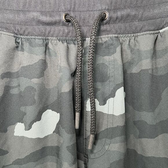 Under Armour Elite Cargo Shorts Mens Small Black Gray Camo Fitted Athletic - Picture 4 of 12